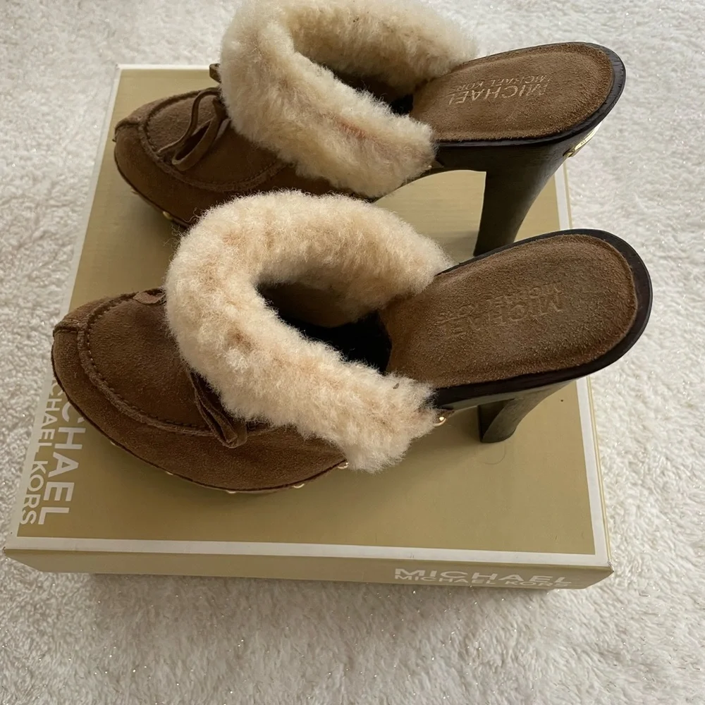 Michael Kors Tobacco suede high heeled clogs. Brand new! - Picture 3 of 6